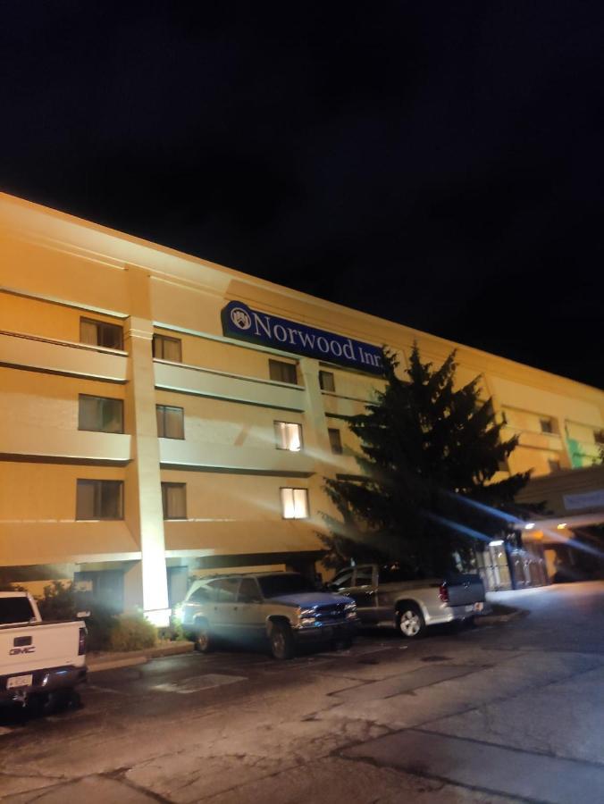 Norwood Inn & Suites Indianapolis East Post Drive Kültér fotó
